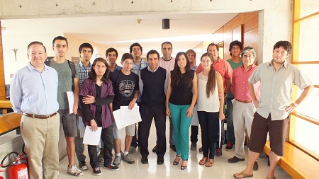 Estudiantes destacados recibieron MatrÃ­cula de Honor y Beca Rolando Chuaqui